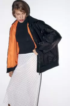 Куртка-бомбер oversize утепленная с капюшоном