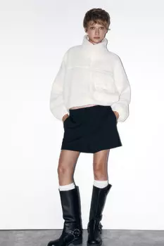 Куртка-бомбер с меховой фактурой