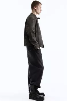 Куртка-бомбер с состаренным эффектом