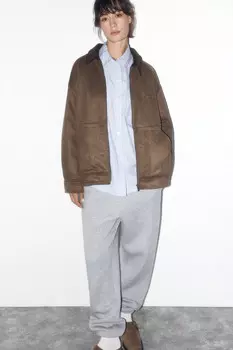 Куртка-бомбер с замшевой фактурой