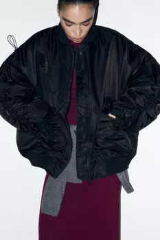 Куртка-бомбер утепленная со шнуровкой на рукавах