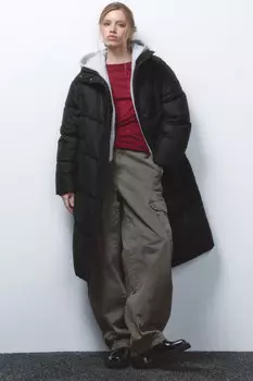 Куртка длинная стеганая с трикотажным капюшоном