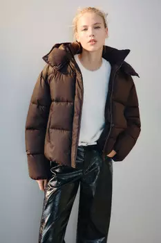 Куртка короткая стеганая с капюшоном