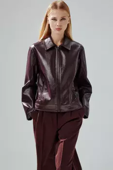 Куртка на молнии лакированная