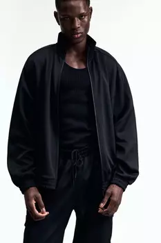 Куртка на молнии спортивная с воротником-стойкой