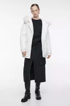 Куртка oversize утепленная с опушкой на капюшоне