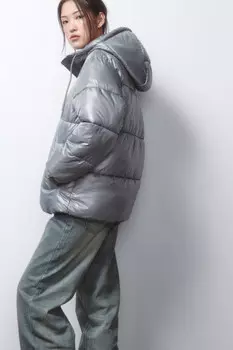 Куртка с капюшоном стеганая из блестящей ткани