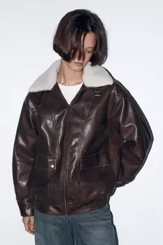 Куртка с кожаной фактурой и меховым воротником