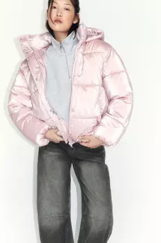 Куртка стеганая из блестящей ткани