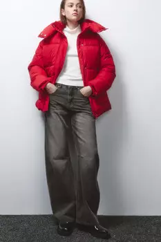 Куртка стеганая с воротником-стойкой и капюшоном