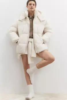 Куртка стеганая теплая с капюшоном