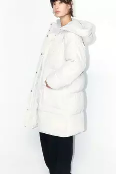 Куртка стеганая удлиненная с капюшоном