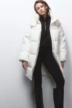 Куртка стеганая удлиненная с капюшоном