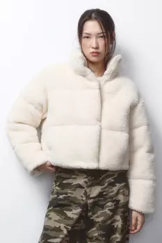 Куртка стеганая укороченная с меховой фактурой