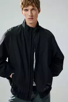 Куртка-ветровка на молнии