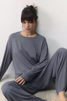 Лонгслив домашний из гладкого трикотажа