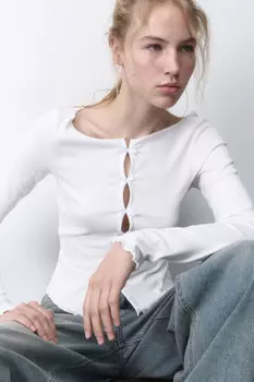 Лонгслив облегающий с бантиками