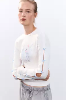 Лонгслив с принтом и бантиками