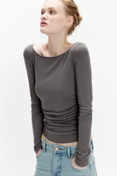 Лонгслив с вырезом-лодочкой и драпировками