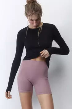 Лонгслив спортивный с прорезями для пальца