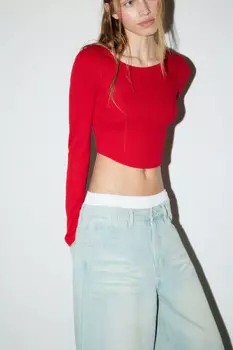 Лонгслив укороченный в рубчик