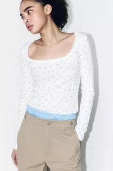 Лонгслив в рубчик с кружевом и бантиком