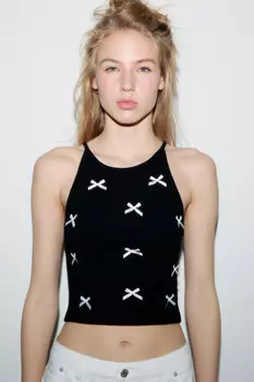 Майка-топ в рубчик с декором