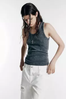 Майка в рубчик с вареным эффектом