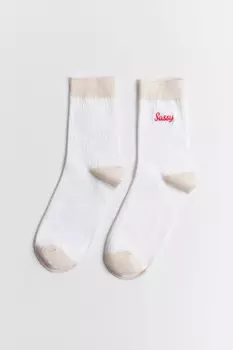 Носки с вышитой надписью