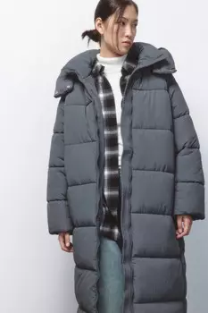 Пальто стеганое с капюшоном и воротником-стойкой