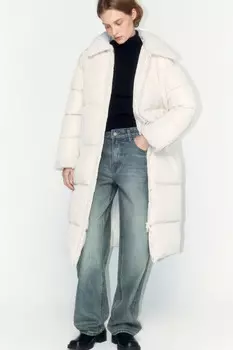 Пальто стеганое с опушкой из искусственного меха