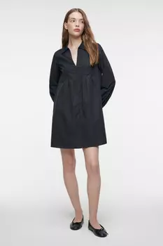 Платье А-силуэта мини свободное с отложным воротником