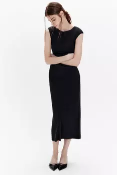 Платье-футляр миди трикотажное