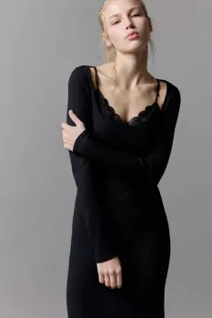 Платье миди в рубчик с кружевной отделкой