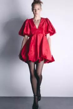 Платье мини бархатное с пышной юбкой и рукавами