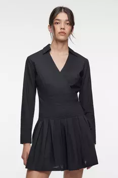 Платье мини приталенное с отложным воротником и запахом