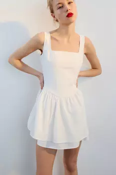Платье мини с корсетом и пышной юбкой