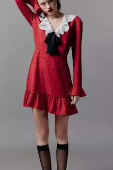 Платье мини с воланами и воротничком