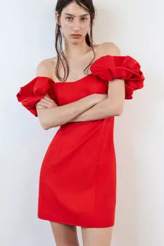 Платье облегающее с корсетом и пышными рукавами