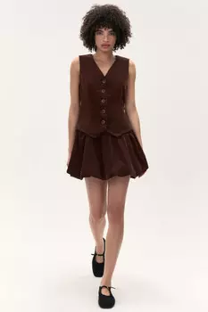 Платье с жилеткой и пышной юбкой