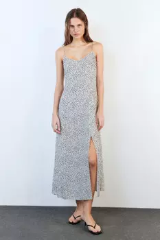 Платье-сарафан миди вискозное с оборками на груди