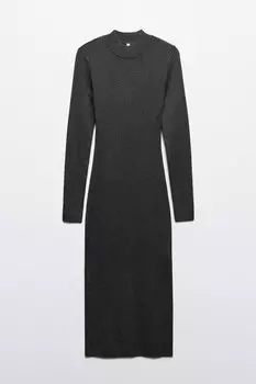 Платье-водолазка миди в рубчик