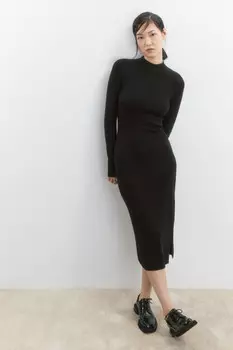 Платье-водолазка миди вискозное в рубчик