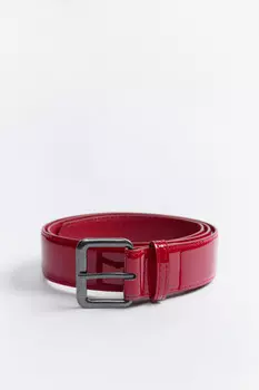 Ремень из лакированной искусственной кожи