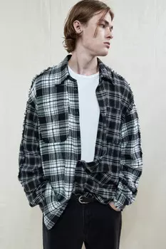 Рубашка oversize клетчатая с открытыми срезами