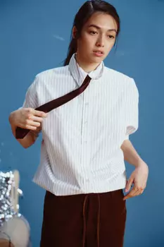 Рубашка с двойными манжетами и галстуком