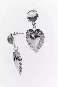 Серьги с подвесками-сердцами