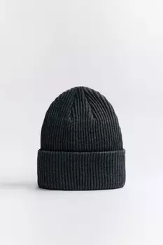 Шапка-бини из переработанных материалов