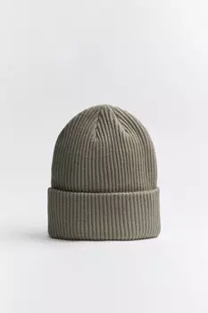 Шапка-бини из переработанных материалов