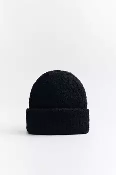 Шапка-бини вязаная короткая